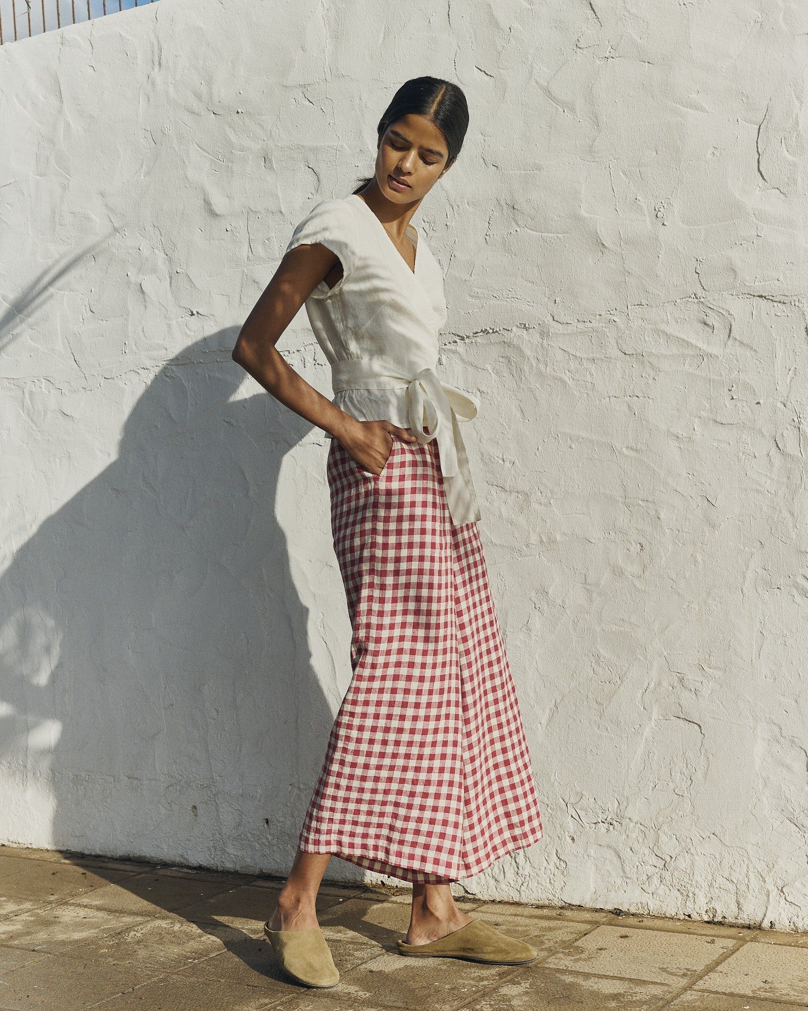 The Solene Wide-Leg Linen Trousers