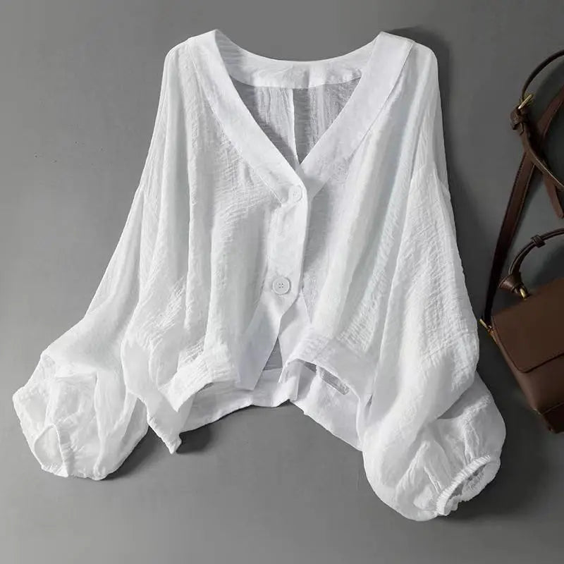 The Maïa Linen Blouse